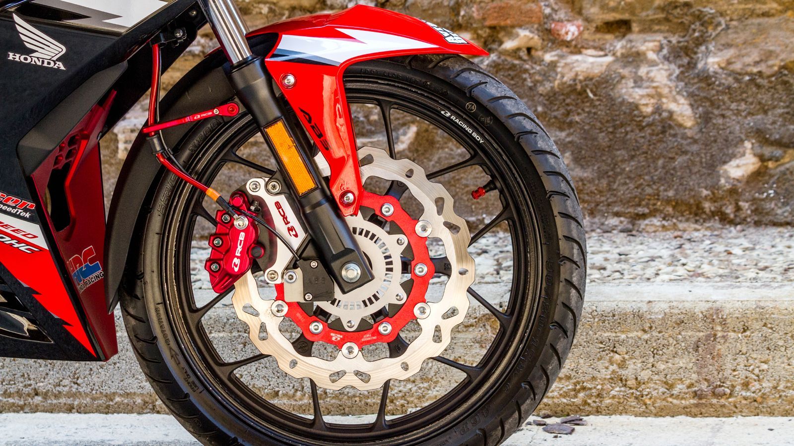 Αυτό το Honda GTR150 είναι το πρώτο βελτιωμένο στην Ελλάδα